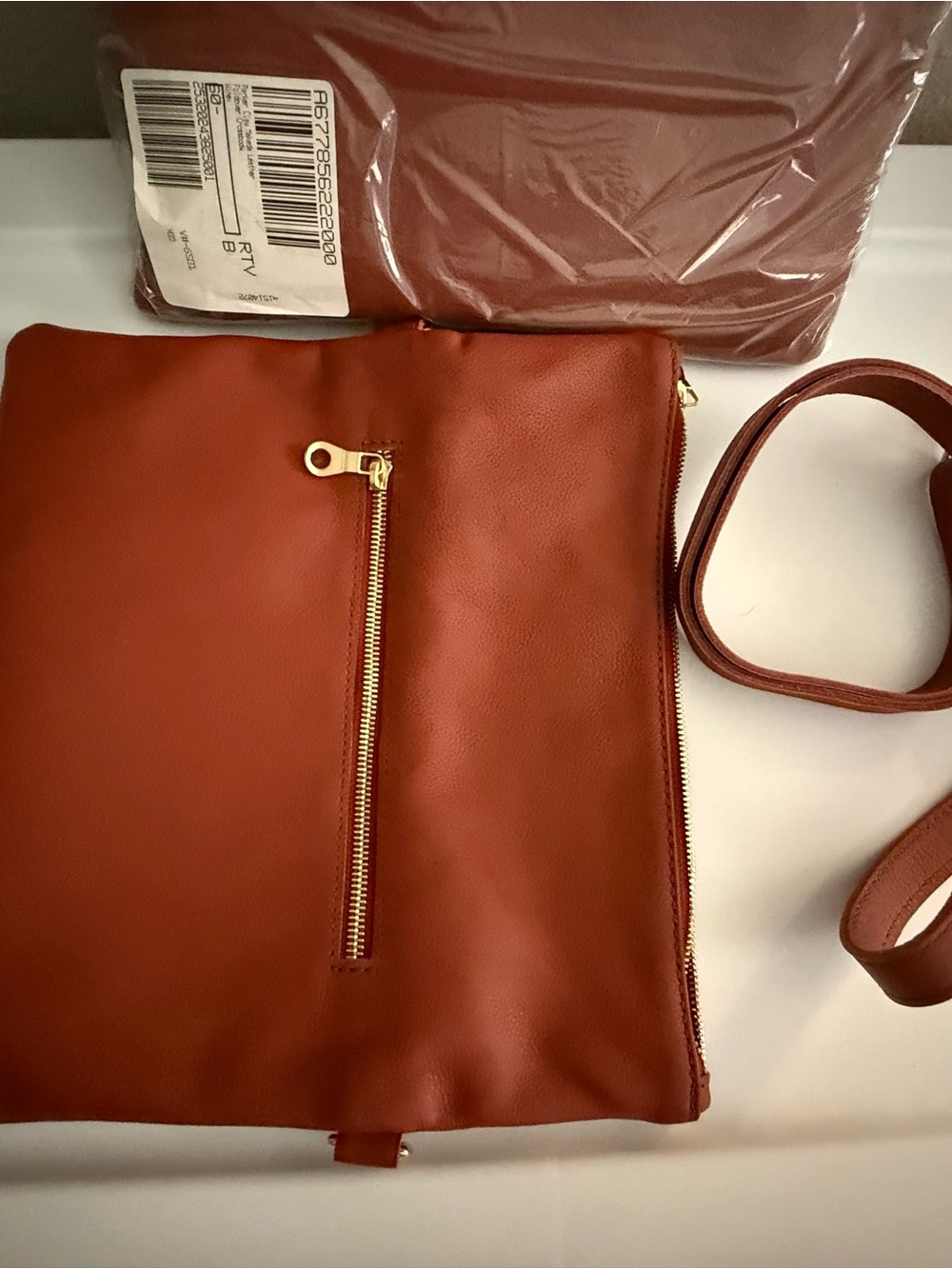 2 X’s Convertible Crossbody Clutch in Rust - Picture 3 of 4